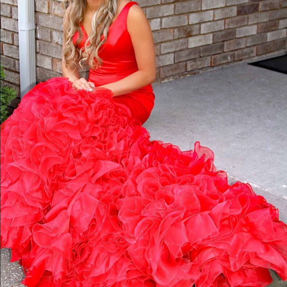 Prom dress - Picture 3 of 4